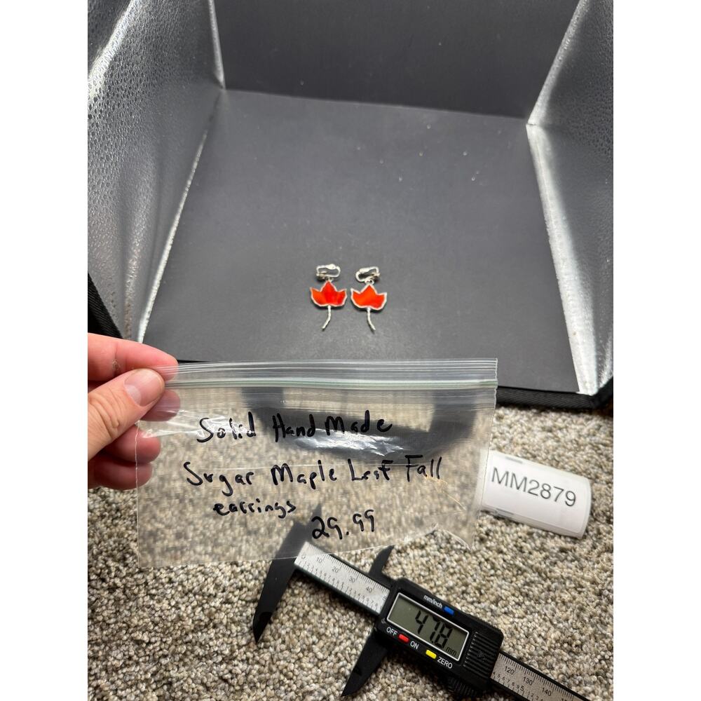 Vintage Solid Handmade Enamel Maple Leaf Fall Cli… - image 8